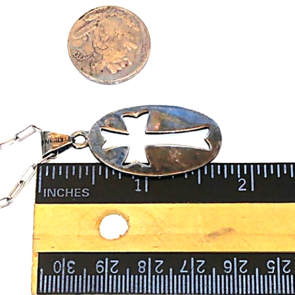 VTG Sterling Silver Oval Disc Cross Cut-Out Pendant Necklace - Picture 6 of 8